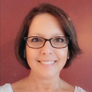 Meet your Posher, Pamela